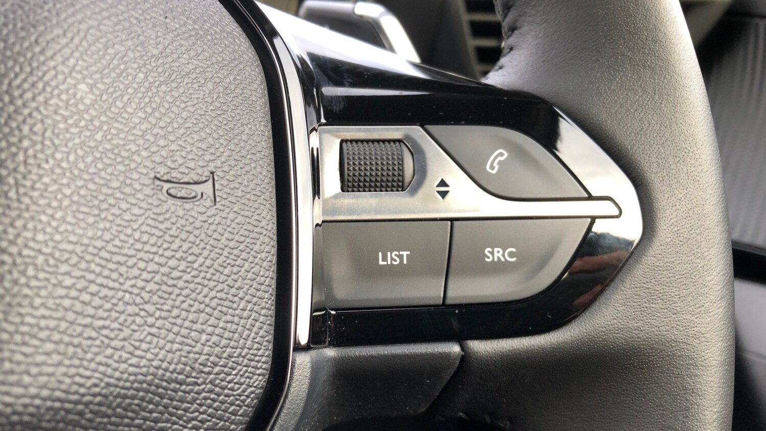 Used Peugeot 2008 2025 for sale - 77575757: Photo 24