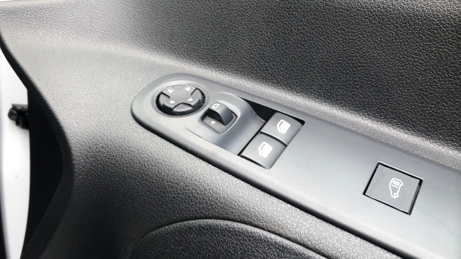 Used Peugeot Partner 2023 for sale - 76716065: Photo 23