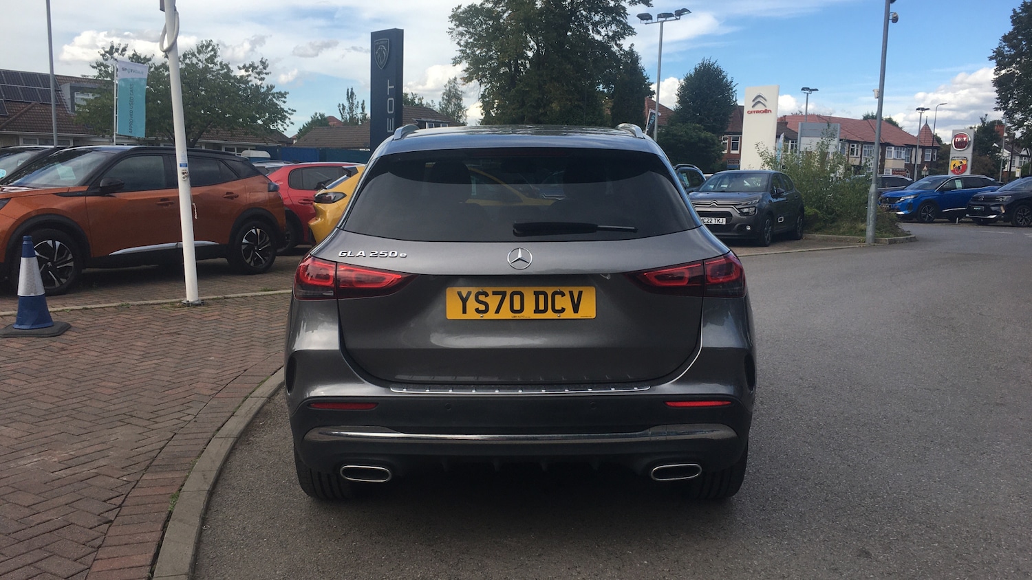 Used Mercedes-Benz GLA 2020 for sale - 75901337: Photo 9