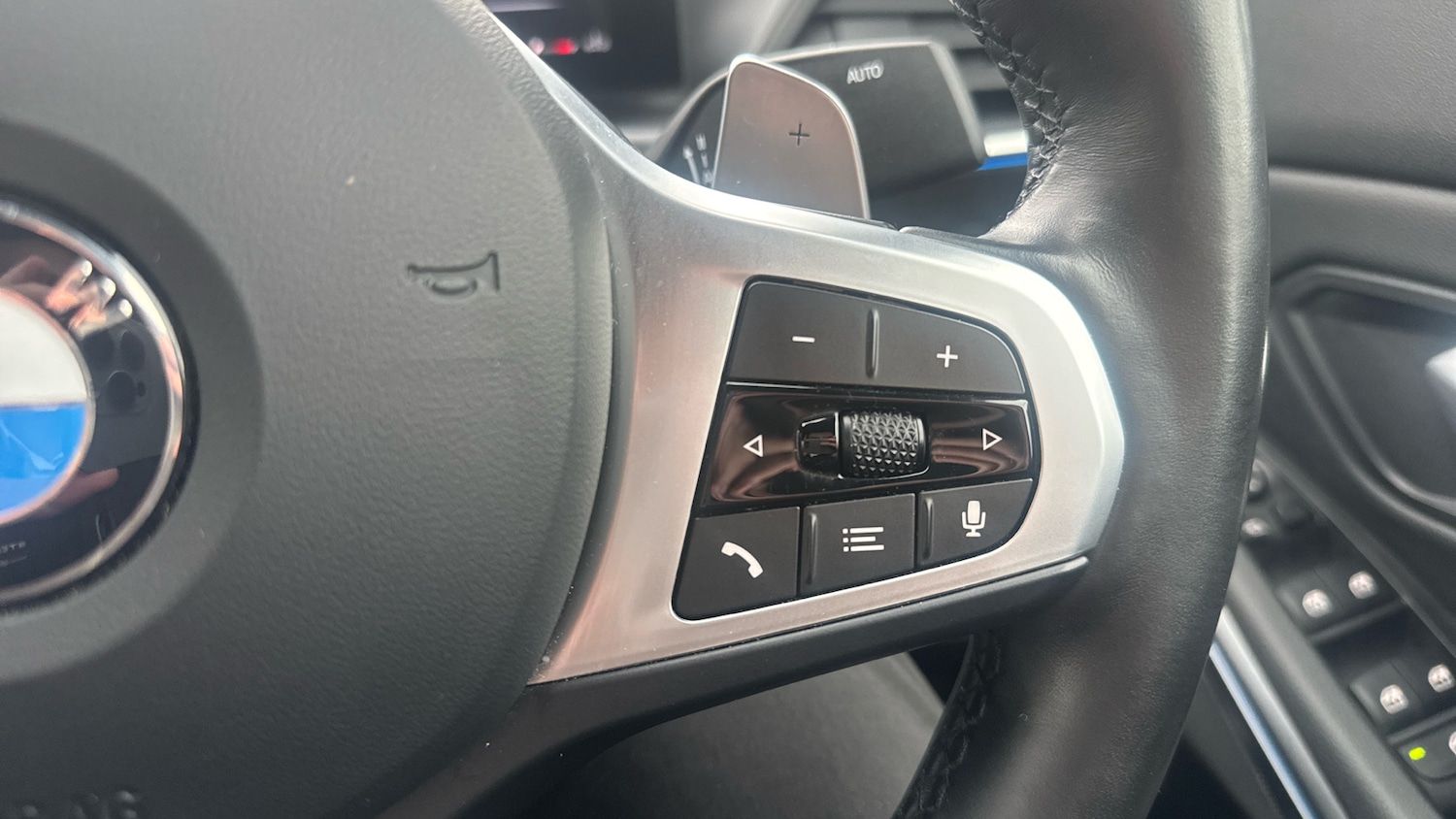 Used BMW 3 Series 2024 for sale - 76433787: Photo 24