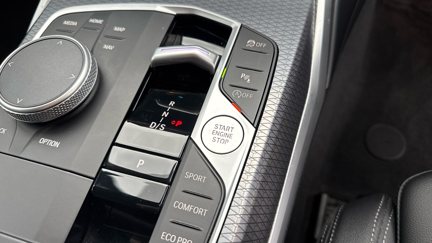 Used BMW 3 Series 2024 for sale - 76433787: Photo 40