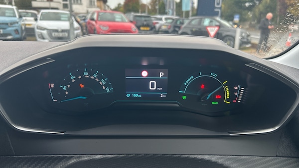 Used Peugeot 208 2023 for sale - 76139372: Photo 13
