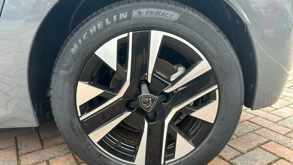 Used Peugeot 208 2023 for sale - 76139372: Photo 15