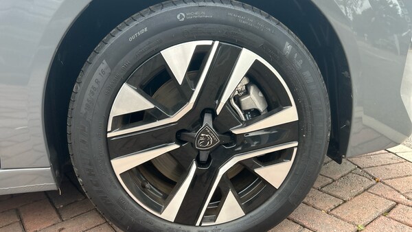 Used Peugeot 208 2023 for sale - 76139372: Photo 17