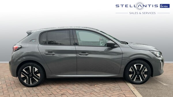 Used Peugeot 208 2023 for sale - 76139372: Photo 2