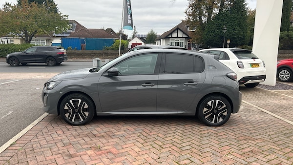 Used Peugeot 208 2023 for sale - 76139372: Photo 6