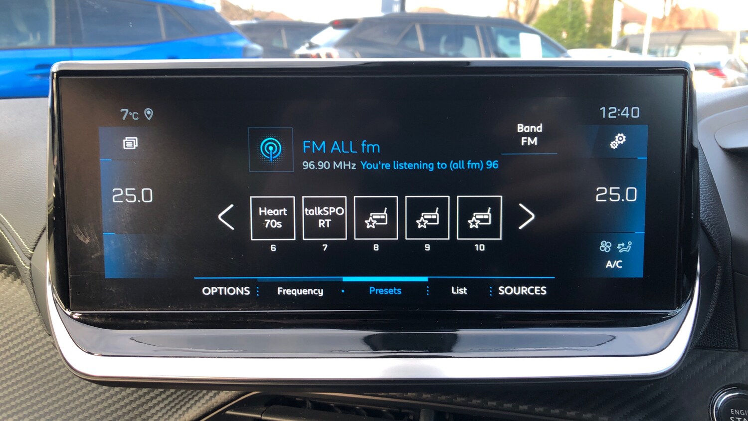 Used Peugeot 2008 2022 for sale - 76754150: Photo 11