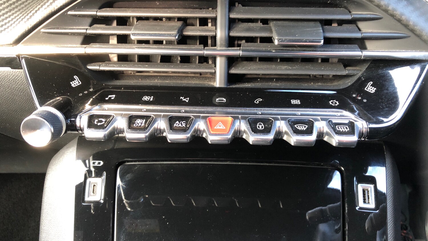 Used Peugeot 2008 2022 for sale - 76754150: Photo 21