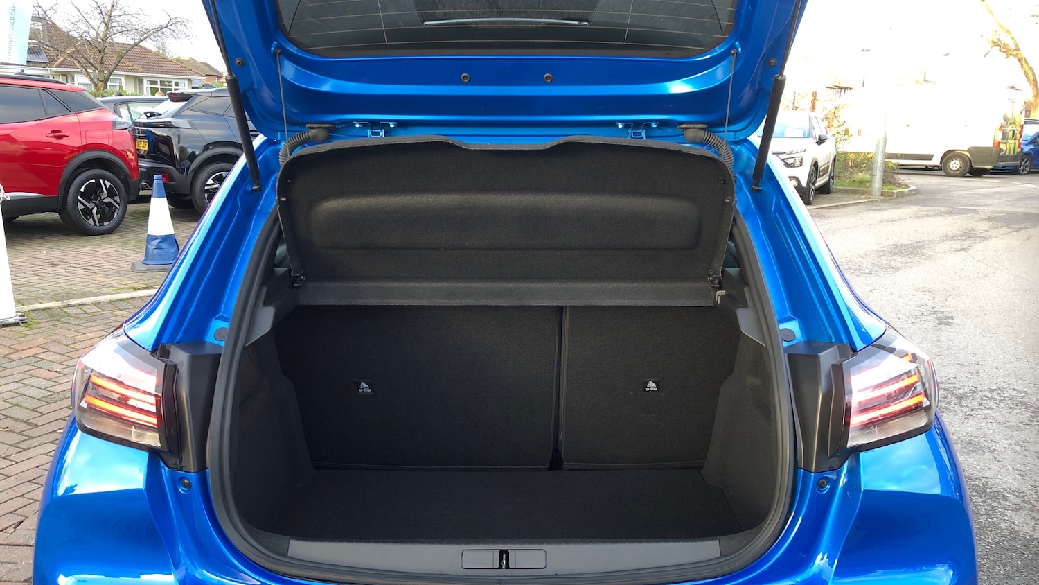 Used Peugeot 208 2024 for sale - 76866824: Photo 19