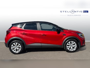 Used Renault Captur 2022 for sale - 75372624: Photo