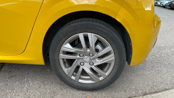 Used Peugeot 208 2020 for sale - 76110258: Photo 15