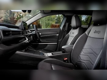Used Jeep Avenger 2025 for sale - 79522331: Photo