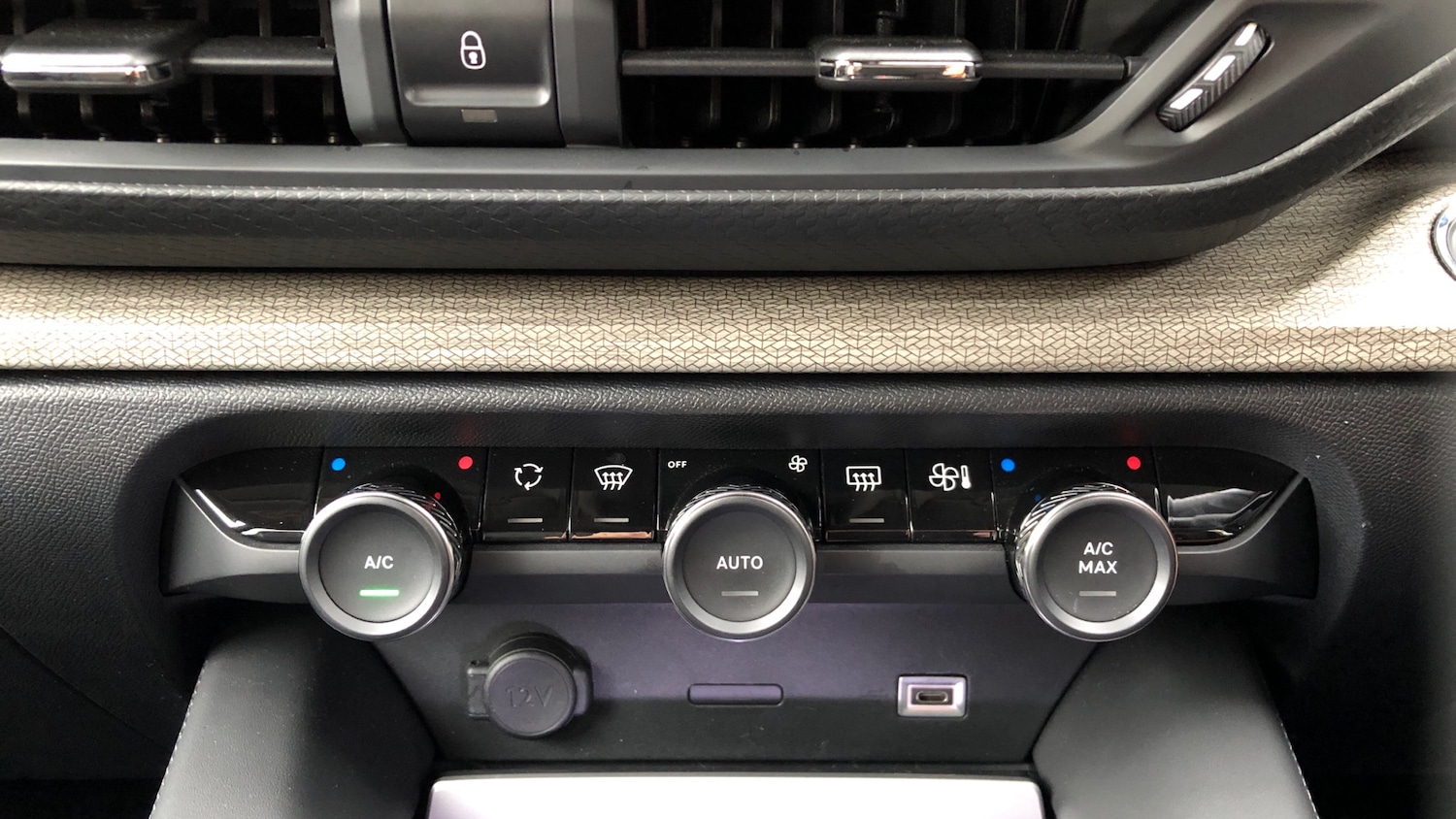 Used Citroen C5 X 2022 for sale - 76840370: Photo 21