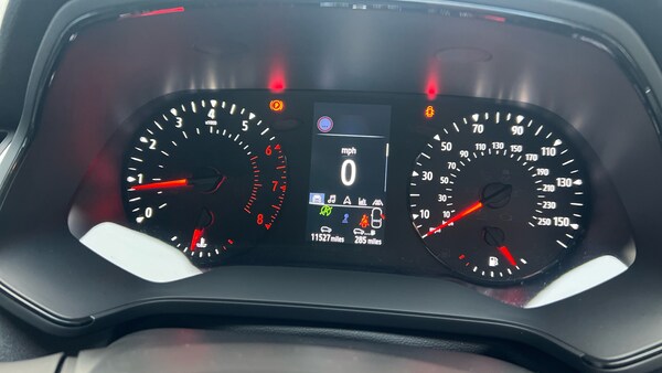 Used Renault Captur 2023 for sale - 76307984: Photo 13