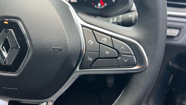 Used Renault Captur 2023 for sale - 76307984: Photo 24
