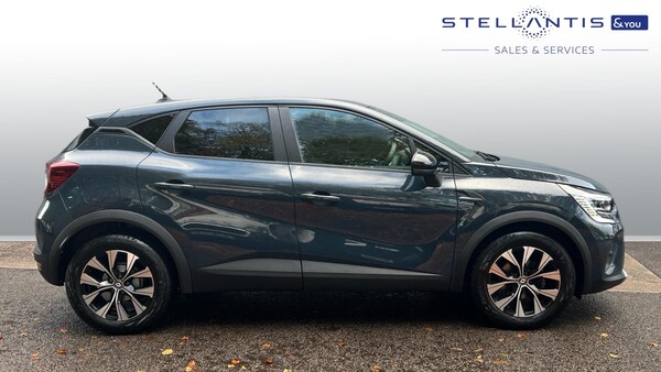 Used Renault Captur 2023 for sale - 76307984: Photo 2