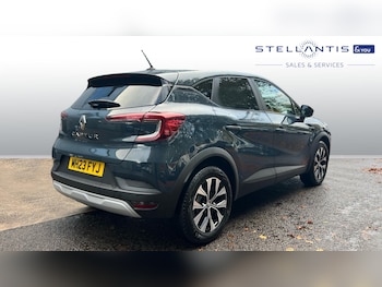 Used Renault Captur 2023 for sale - 76307984: Photo 3