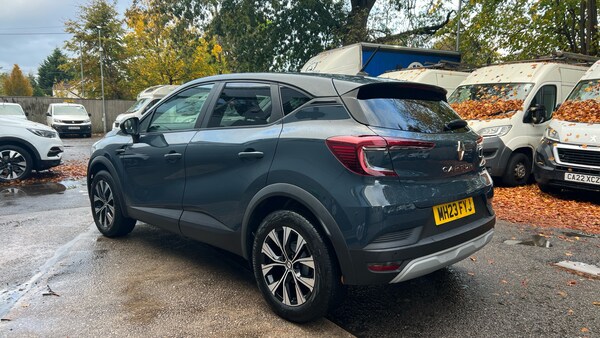 Used Renault Captur 2023 for sale - 76307984: Photo 5