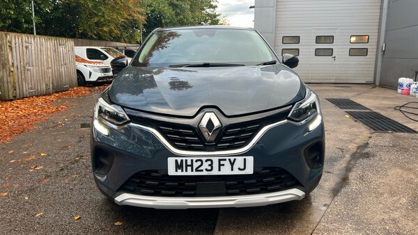Used Renault Captur 2023 for sale - 76307984: Photo 8