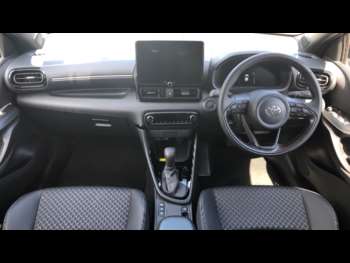 Used Toyota Yaris 2024 for sale - 74626895: Photo