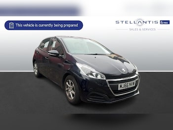 Peugeot - 208