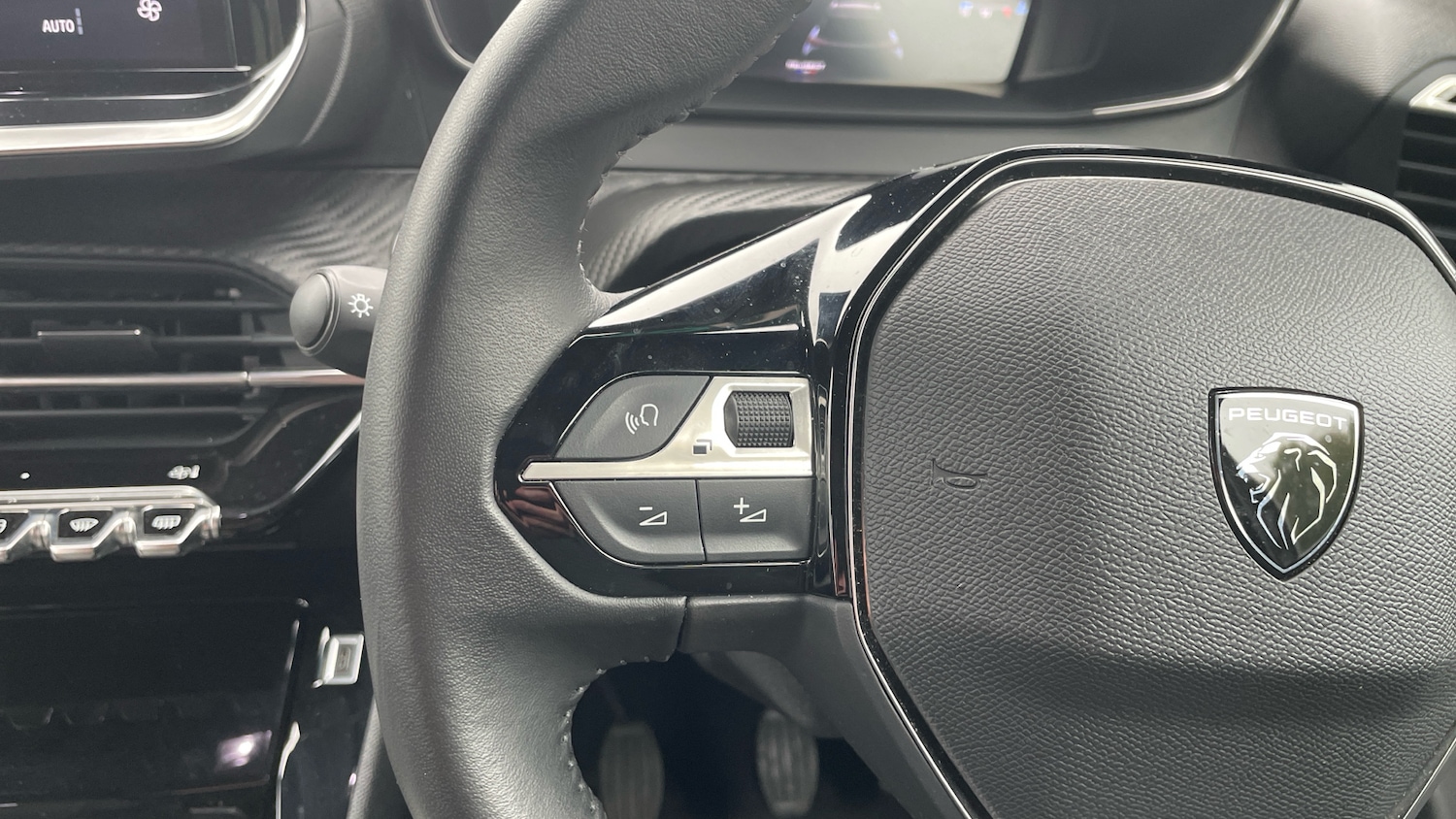 Used Peugeot 2008 2025 for sale - 76248427: Photo 23