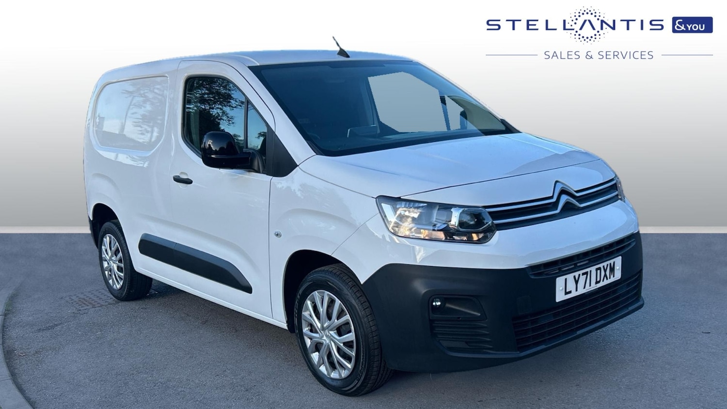 Used Citroen Berlingo 2022 for sale - 76153999: Photo 1
