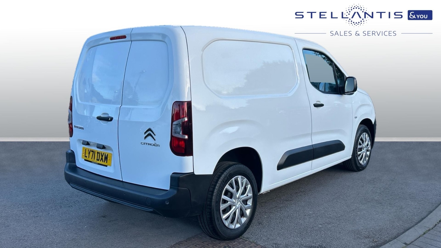 Used Citroen Berlingo 2022 for sale - 76153999: Photo 3