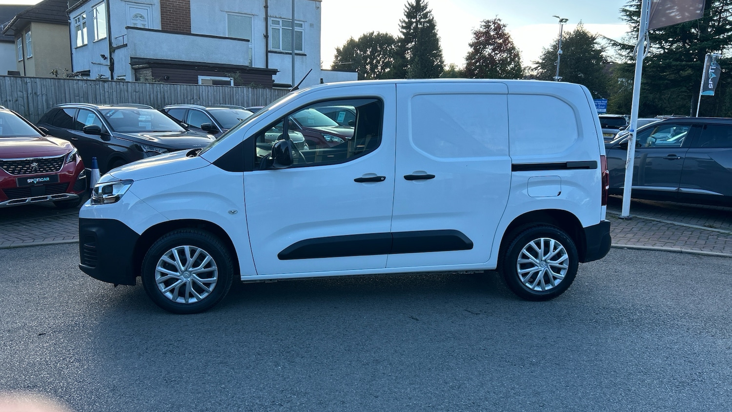Used Citroen Berlingo 2022 for sale - 76153999: Photo 6