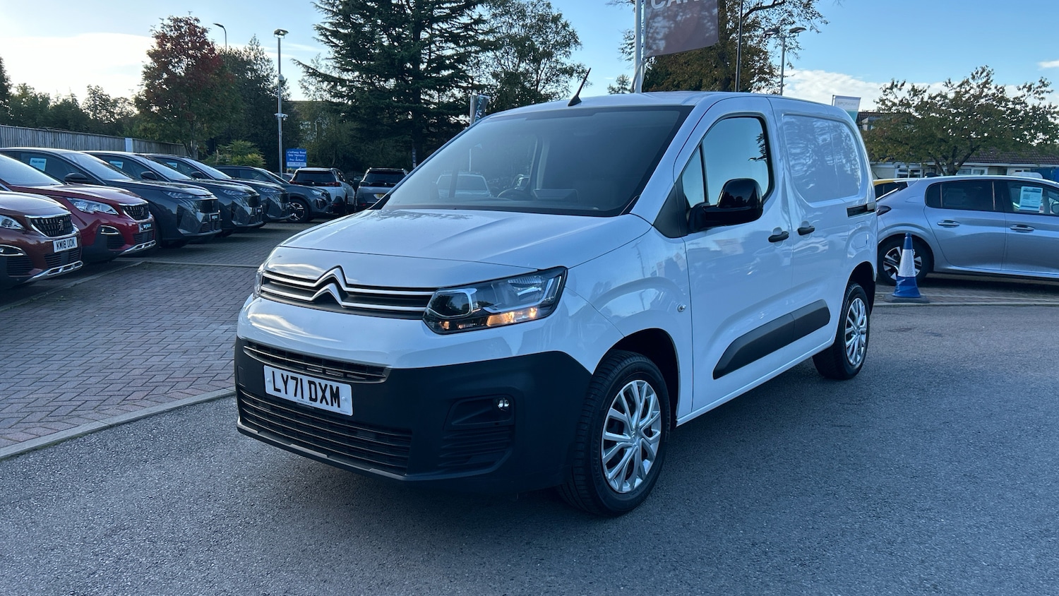 Used Citroen Berlingo 2022 for sale - 76153999: Photo 7
