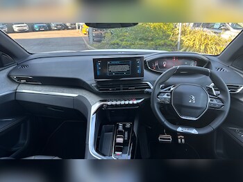 Used Peugeot 5008 2024 for sale - 75553755: Photo