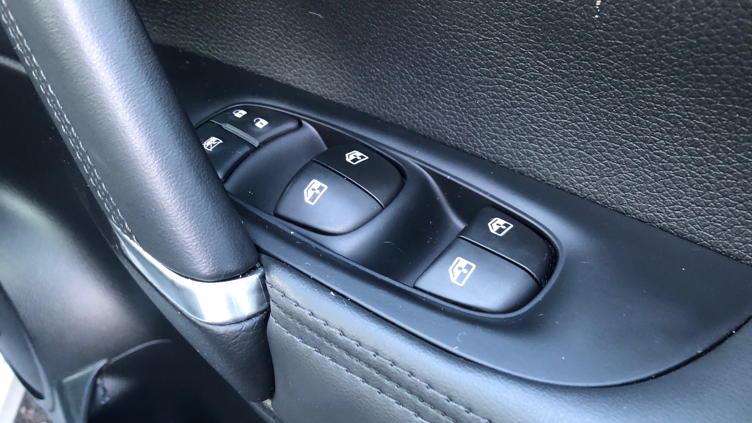 Used Nissan Qashqai 2018 for sale - 76850918: Photo 21