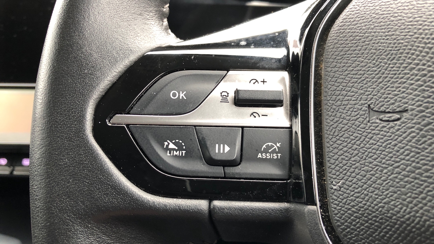 Used Peugeot 308 2023 for sale - 77587821: Photo 23