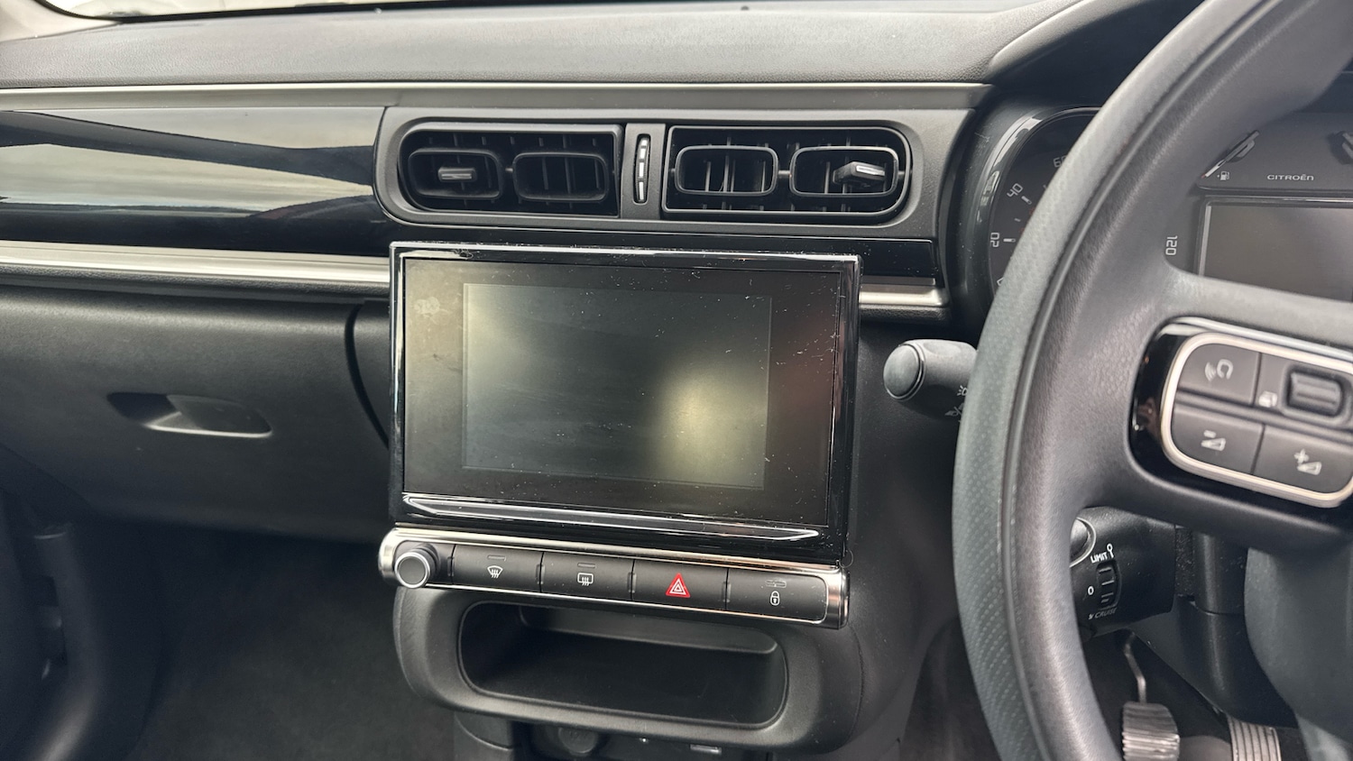 Used Citroen C3 2018 for sale - 76327646: Photo 10