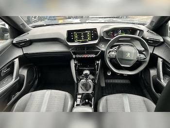 Used Peugeot 2008 2023 for sale - 76139382: Photo 4