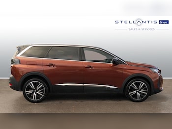 Used Peugeot 5008 2022 for sale - 76840355: Photo