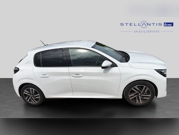 Used Peugeot 208 2021 for sale - 79329213: Photo