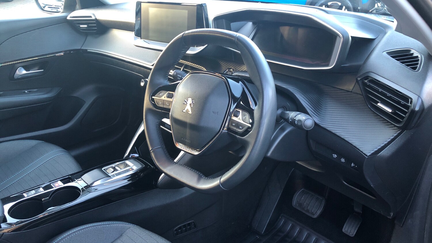 Used Peugeot 208 2022 for sale - 76887931: Photo 11