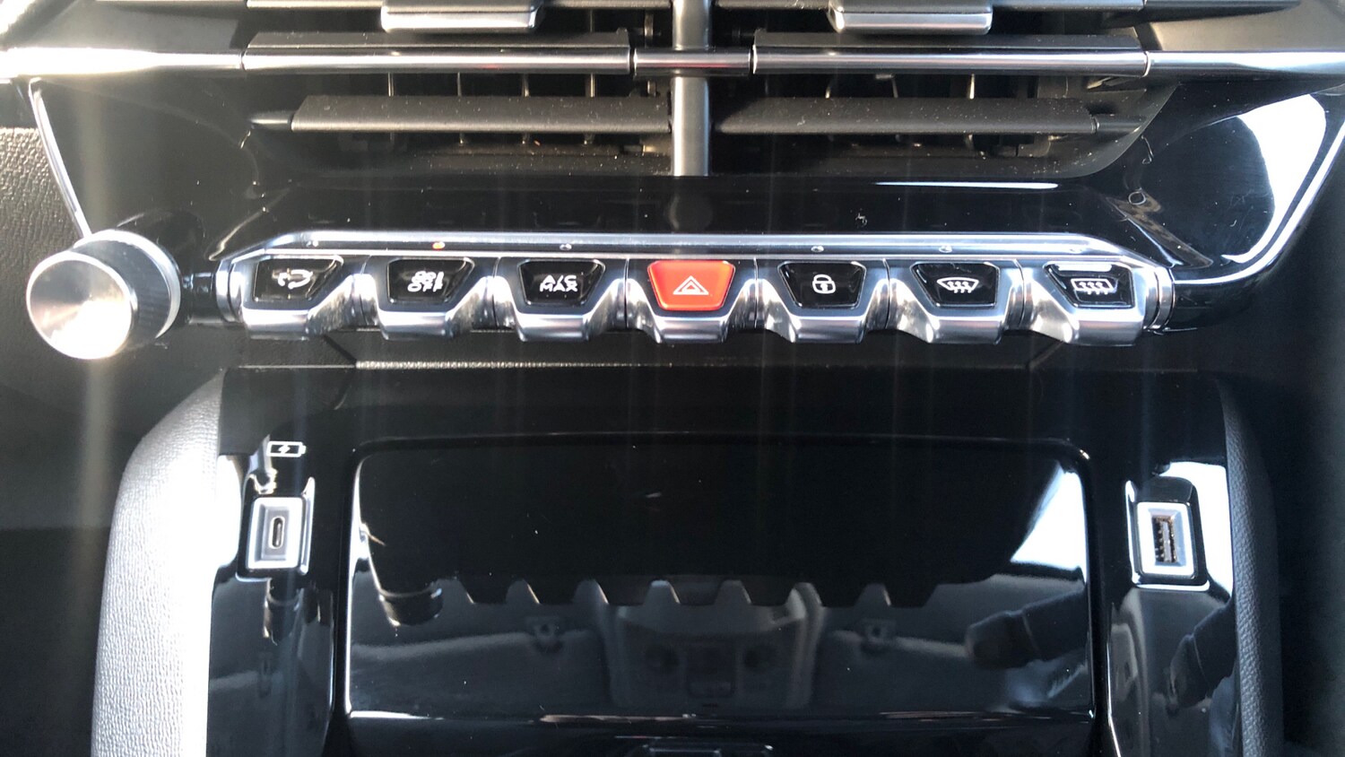 Used Peugeot 208 2022 for sale - 76887931: Photo 20