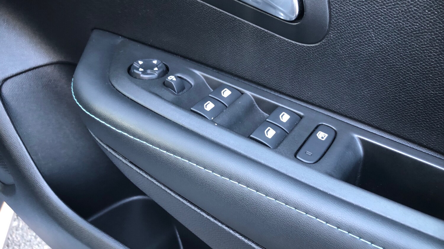 Used Peugeot 208 2022 for sale - 76887931: Photo 22