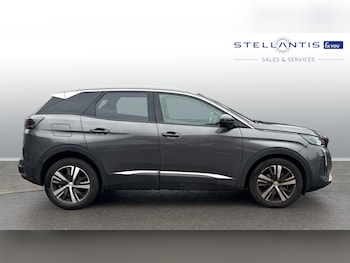 Used Peugeot 3008 2022 for sale - 76123524: Photo 2