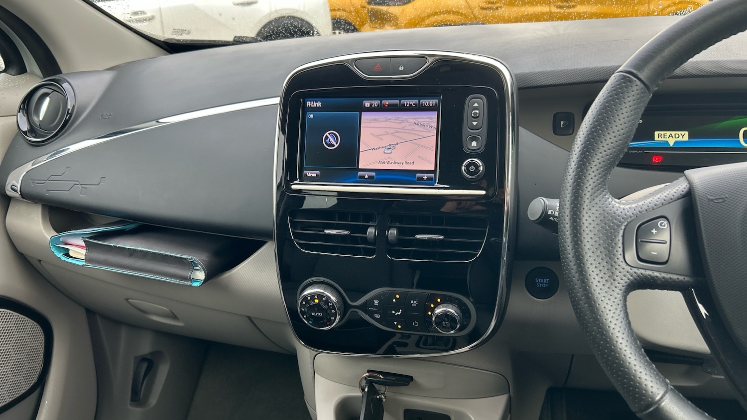 Used Renault Zoe 2016 for sale - 76139398: Photo 10