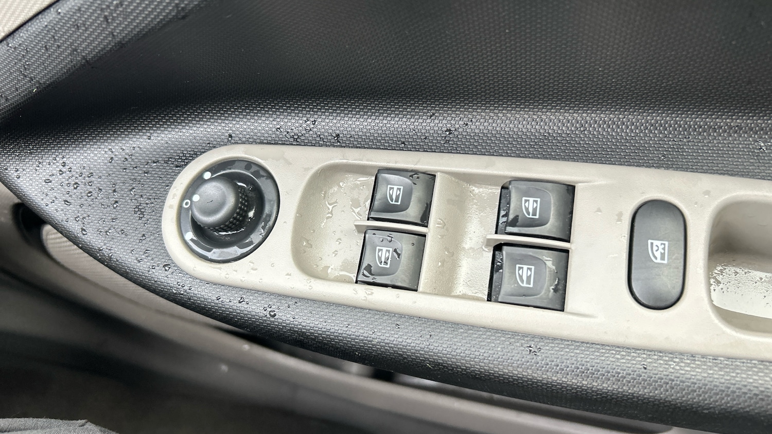 Used Renault Zoe 2016 for sale - 76139398: Photo 22