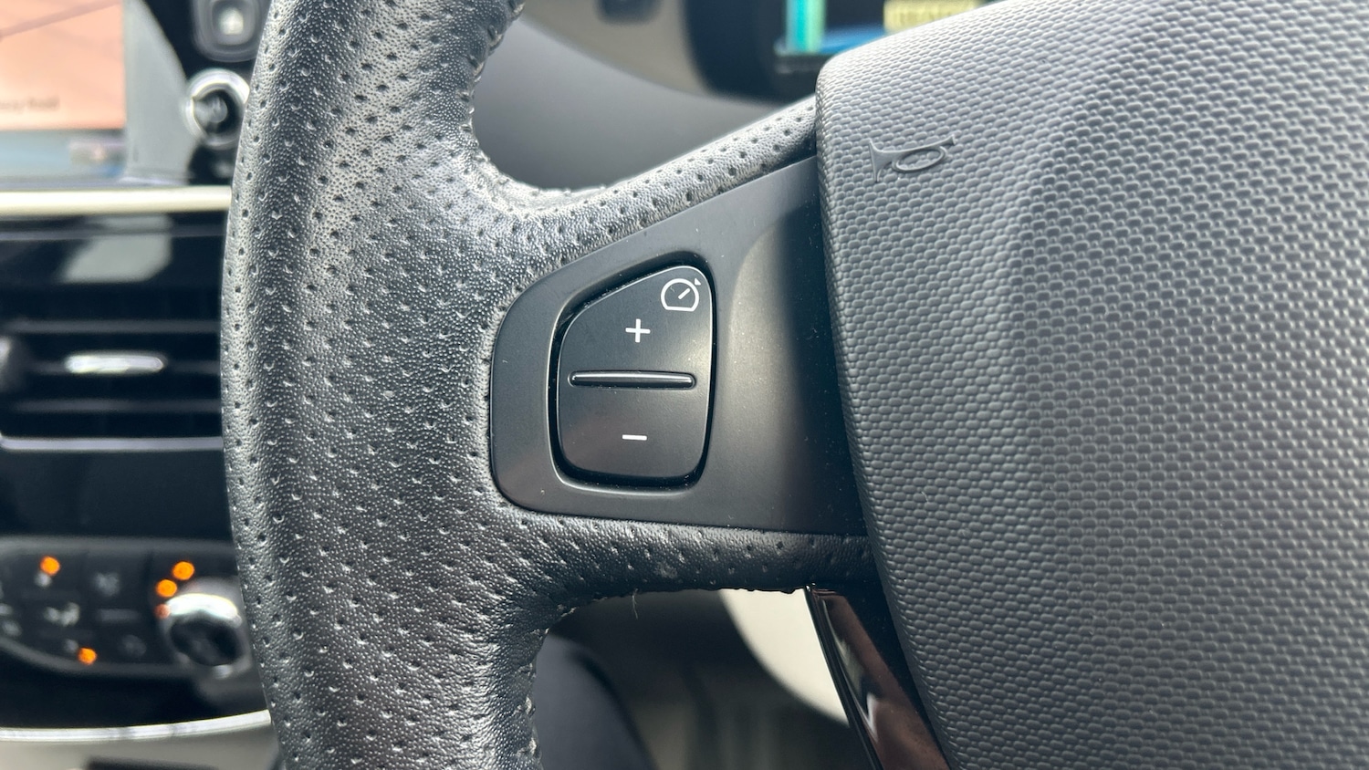 Used Renault Zoe 2016 for sale - 76139398: Photo 23