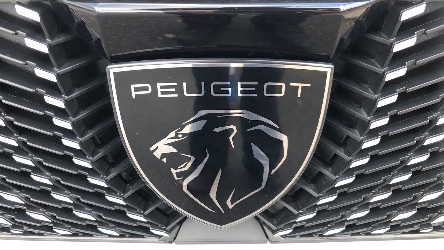 Used Peugeot 5008 2024 for sale - 76825730: Photo 18