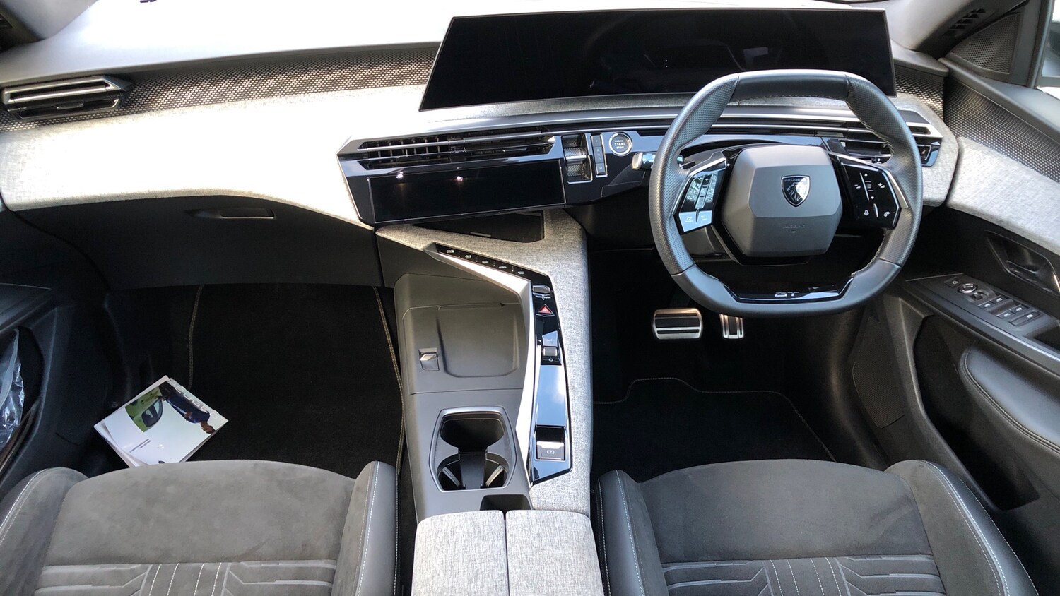 Used Peugeot 5008 2024 for sale - 76825730: Photo 4