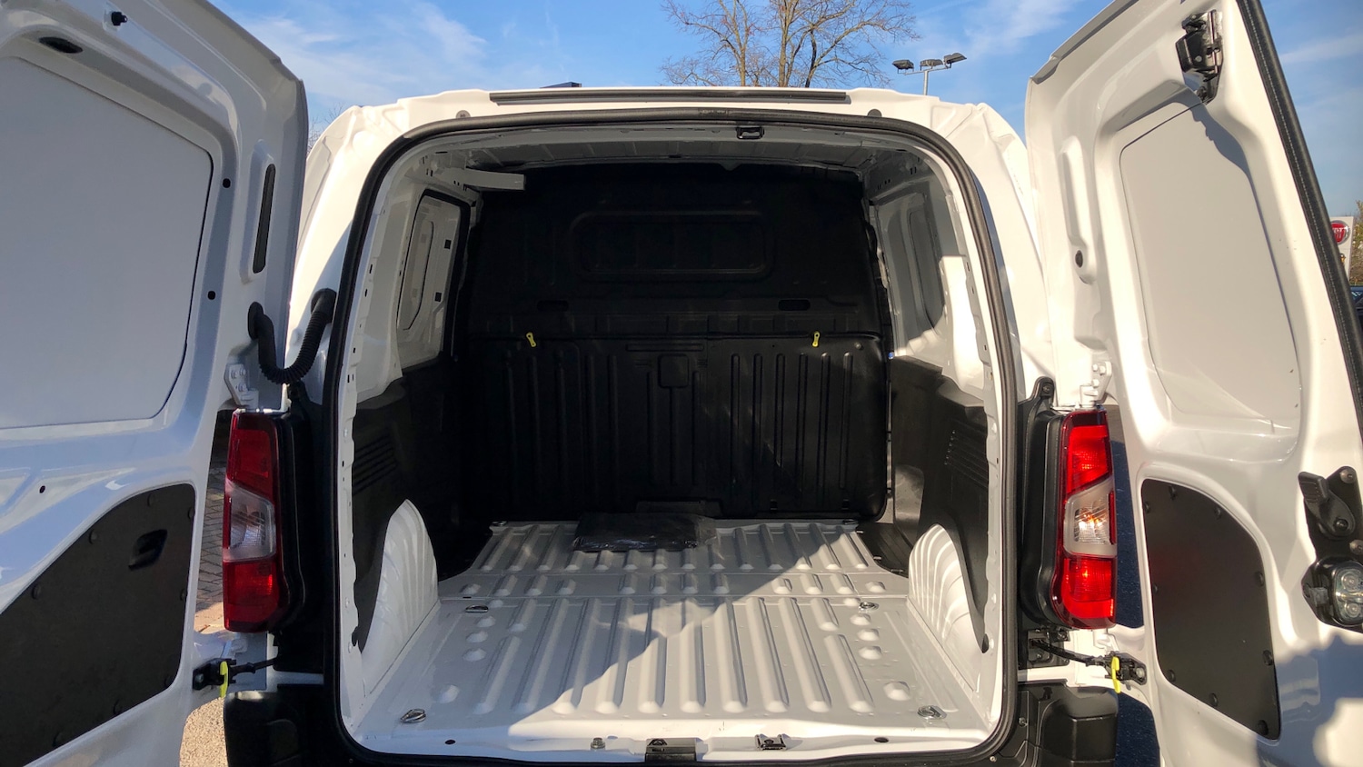 Used Citroen Berlingo 2024 for sale - 76586405: Photo 19