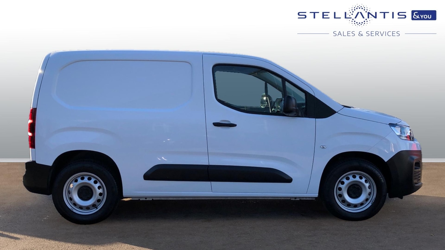 Used Citroen Berlingo 2024 for sale - 76586405: Photo 2