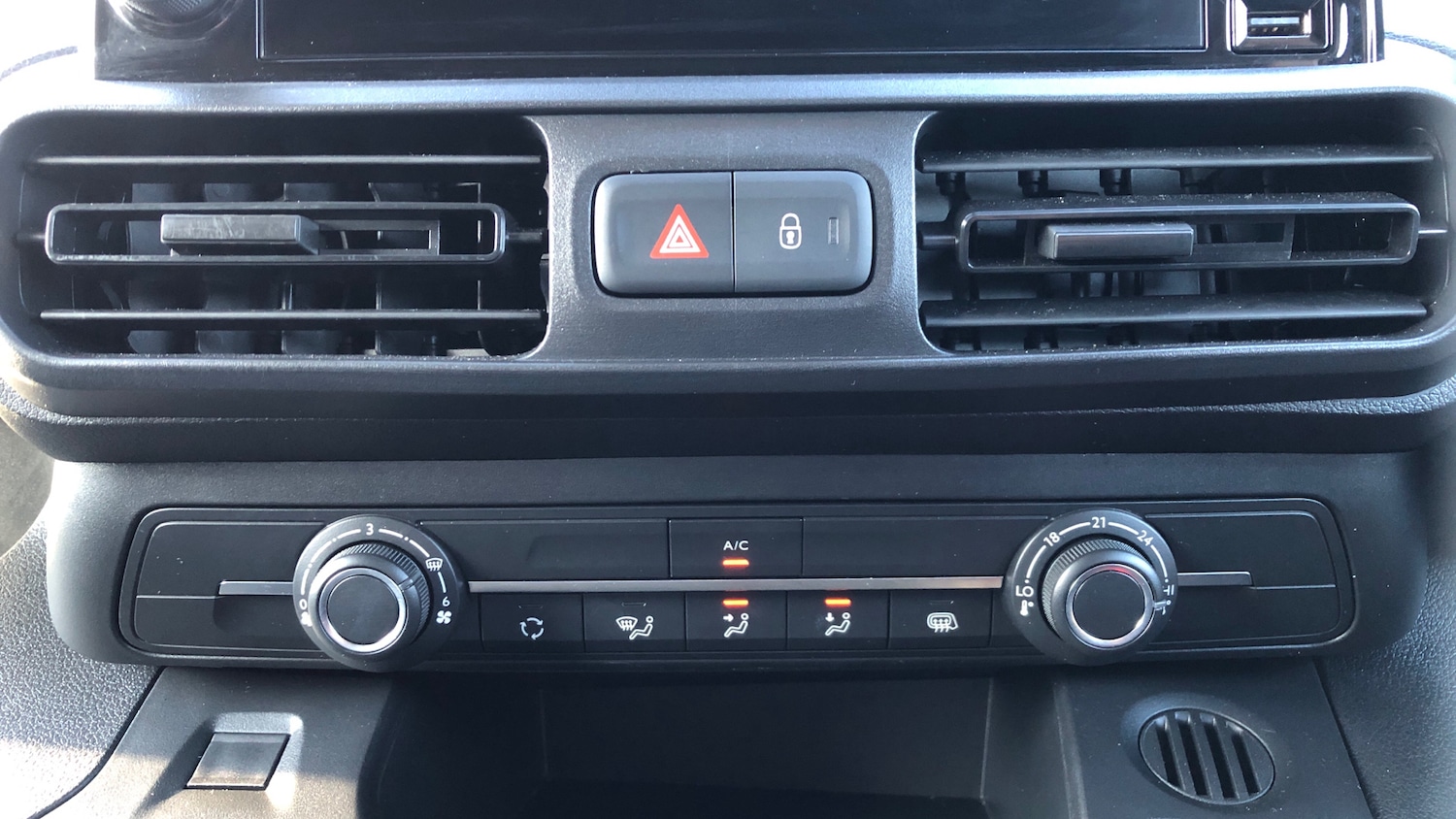 Used Citroen Berlingo 2024 for sale - 76586405: Photo 20