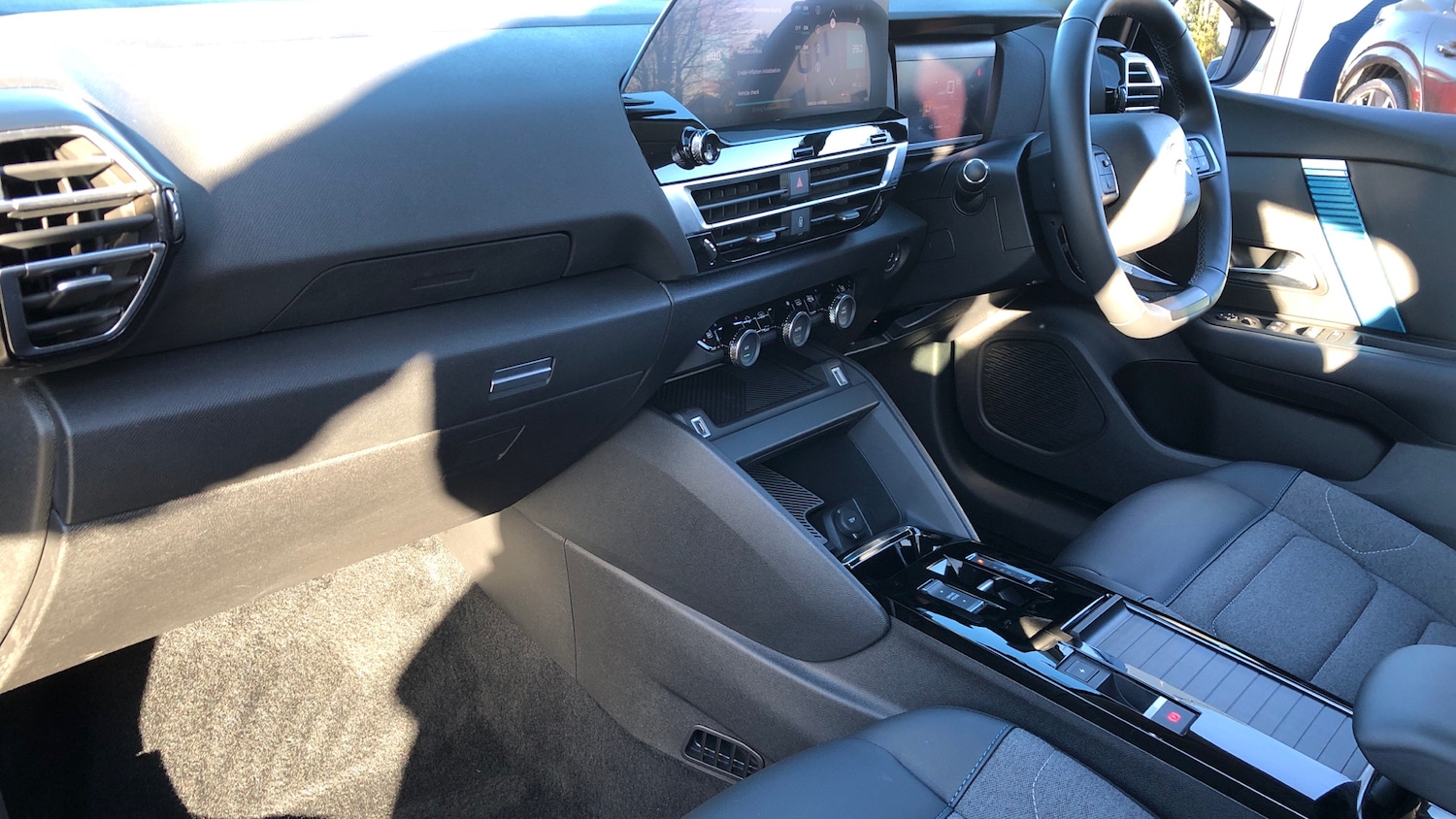 Used Citroen C4 2024 for sale - 76634746: Photo 13